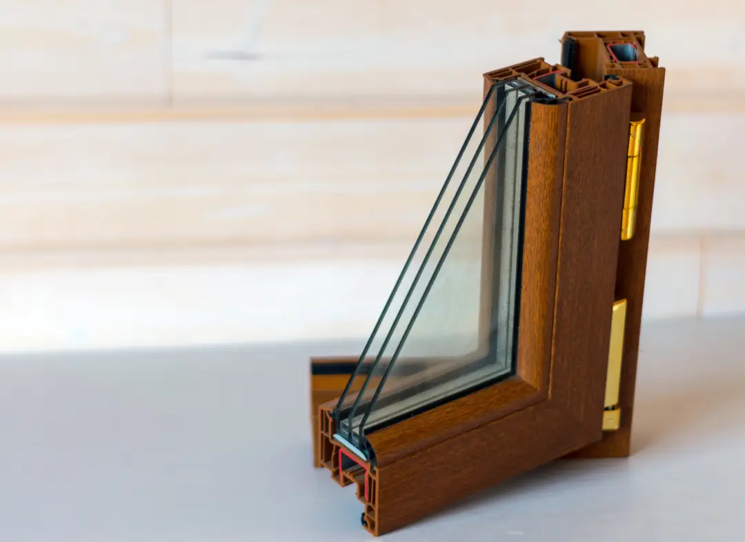 Installation de fenêtre en bois sur mesure Chanverrie